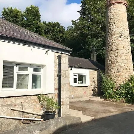 Woodland In Cornwall With Walled Garden Casa de Férias Helston
