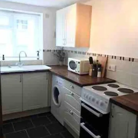 Holiday home Woodland In Cornwall With Walled Garden Helston